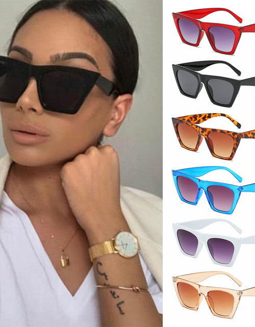 Load image into Gallery viewer, 1 PC Car Motor Oversized Square Sunglasses for Women and Men UV Protection Eyeglasses Retro Big Frame Sun Glasses Fashion Shades
